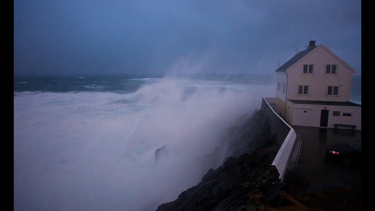 Huge waves and Hurricane at Kråkenes lighthouse, Stadt-Norway