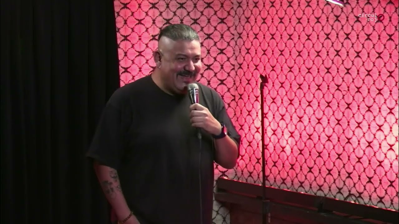 Nicho Peñavera cabareteando en CDMX, nov 2025