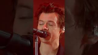 Harry Styles - Golden (live at #CapitalSTB)