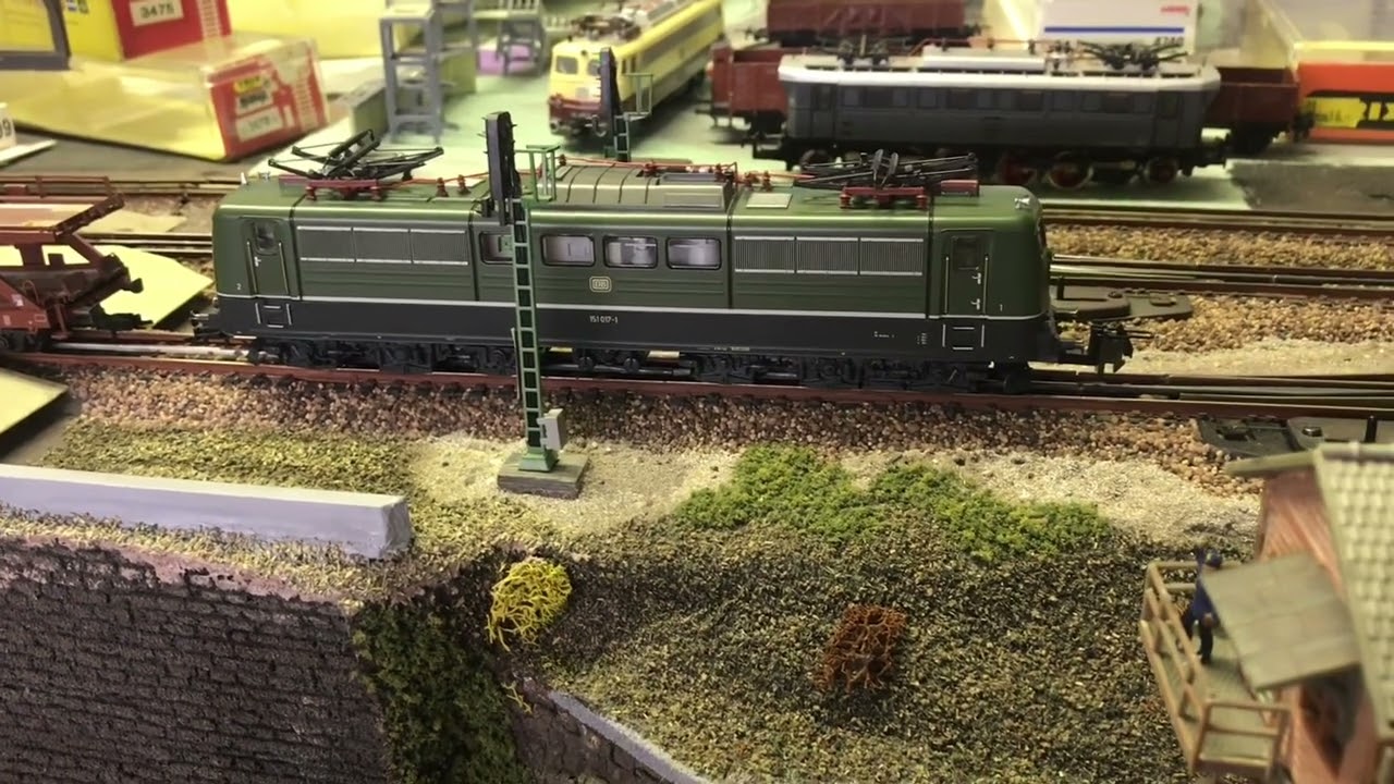 Trix Express Bastler zeigt: Digitalumbau der BR151 32262 von Trix Express