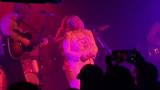 Elle King - Chained, live @ Upstate Concert Hall, April 24, 2019 Clifton Park NY