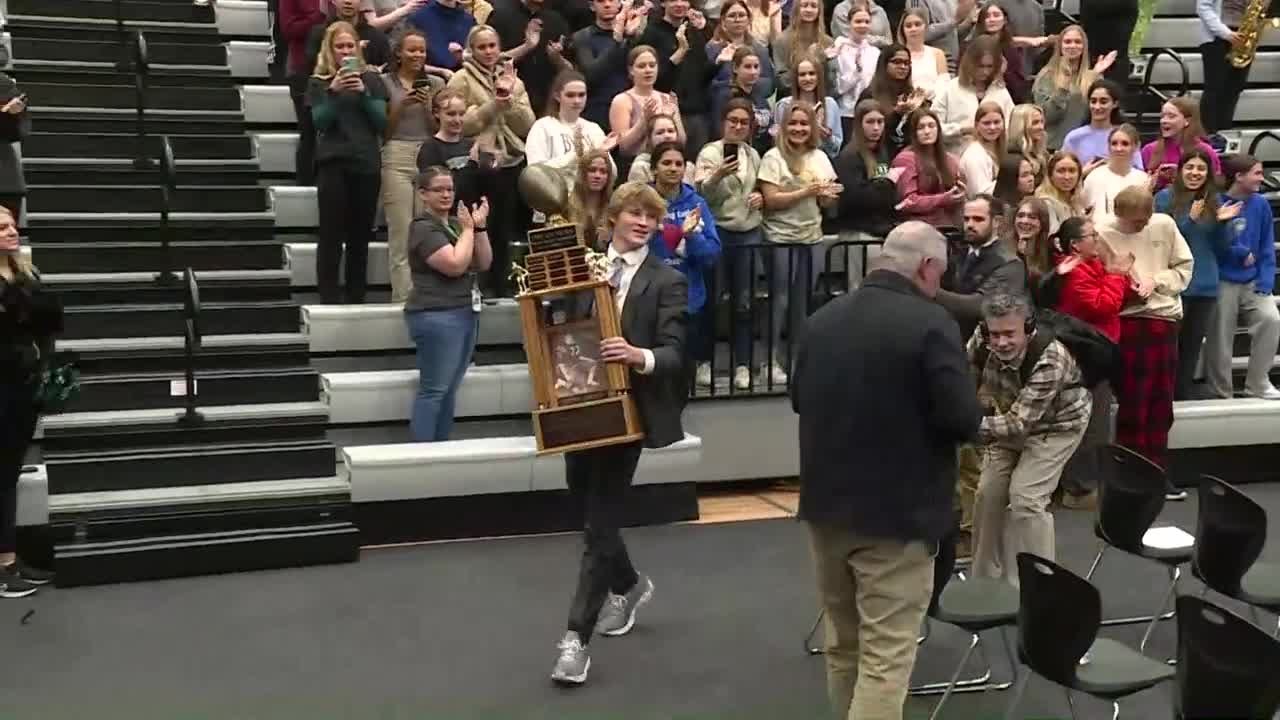 Blue Valley Southwest s Dylan Dunn Names 2023 Simone Award Winner YouTube blue-valley-southwest-s-dylan-dunn-names-2023-simone-award-winner-youtube