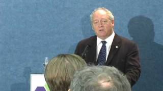 Patrick Moore and Arjun Makhijani debate the future of Nuclear Energy