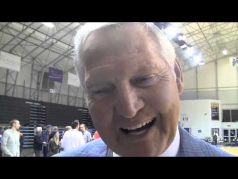 Clippers interested in luring Jerry West from Warriors, sources say