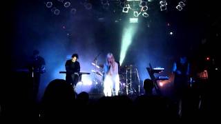 Zola Jesus - In Your Nature (Live at the Mod Club, Toronto -10.15.2011)