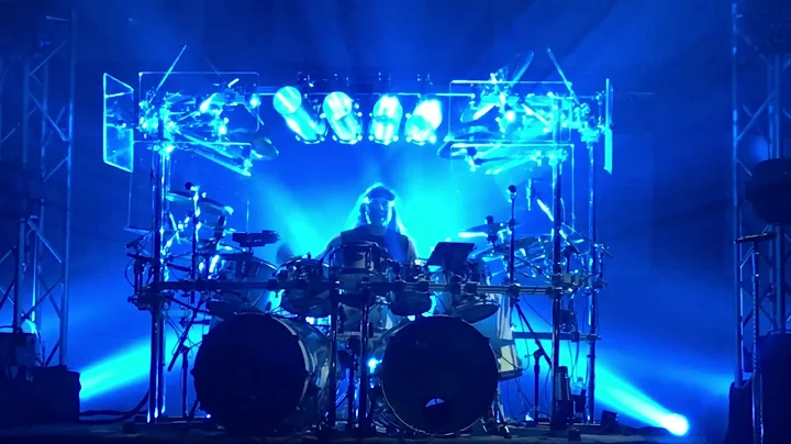 Dream Theater live in Manila 2017 (Mike Mangini drum solo)