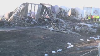 One lane now open after deadly crash on I-55