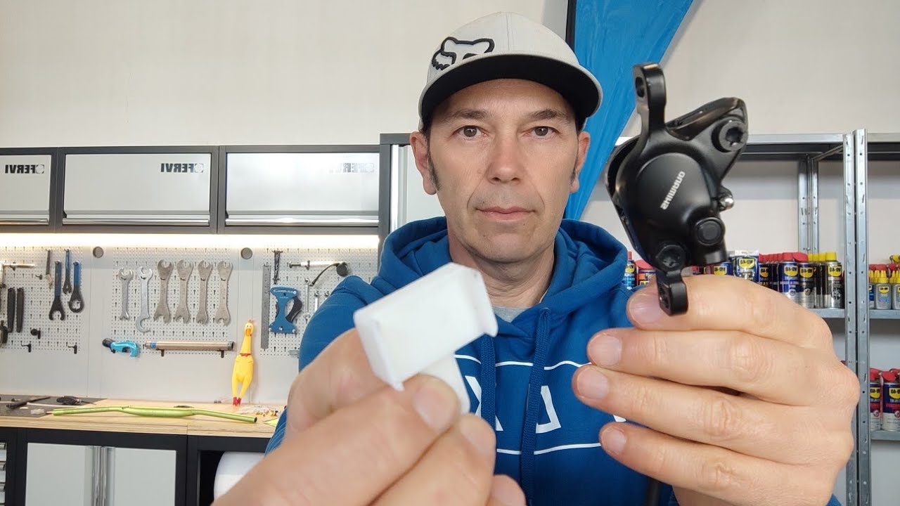 COME PULIRE I PISTONCINI FRENO A DISCO SENZA RISCHI