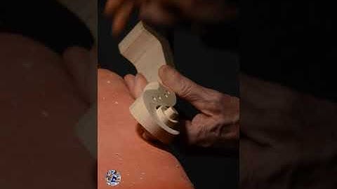 Violin scroll 6 Working on the second turn with gouge #shorts