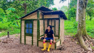 Camping hujan deras || Membangun shelter bambu sederhana di hutan