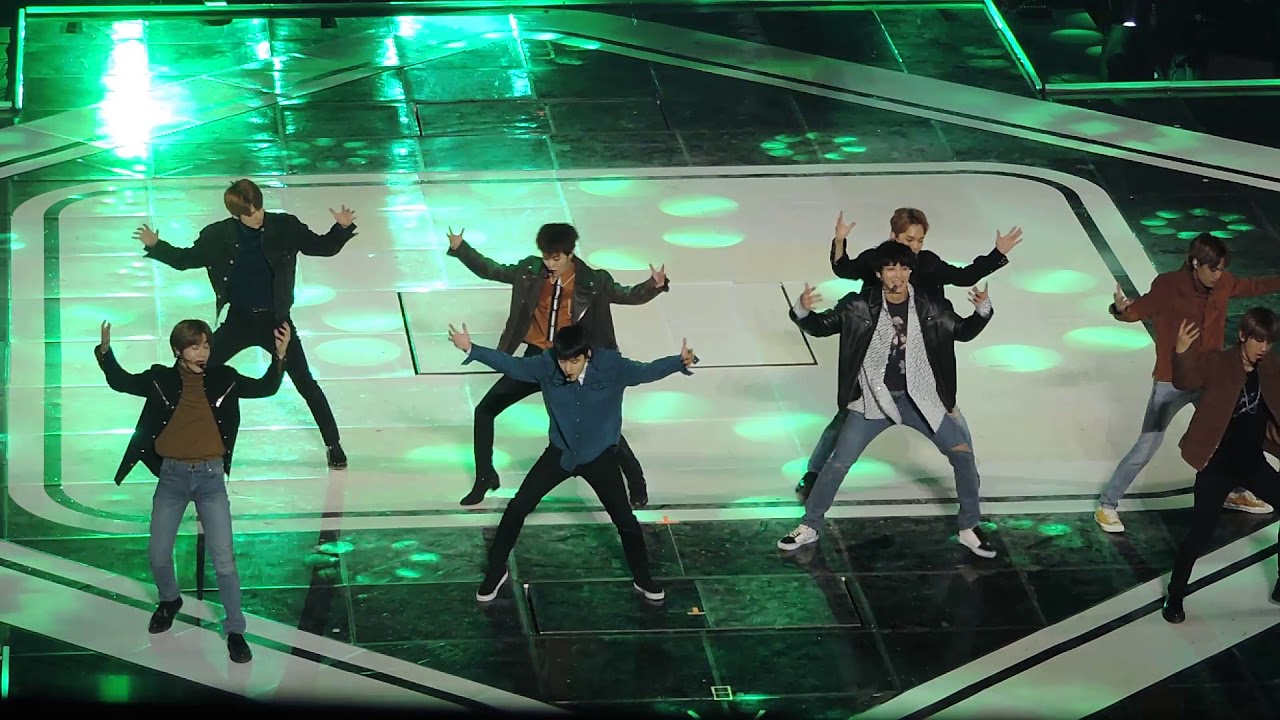 [FANCAM 직캠] 181012 EXO 엑소 - Power 파워 @ IBK 참! 좋은 콘서트 IBK Festival Concert