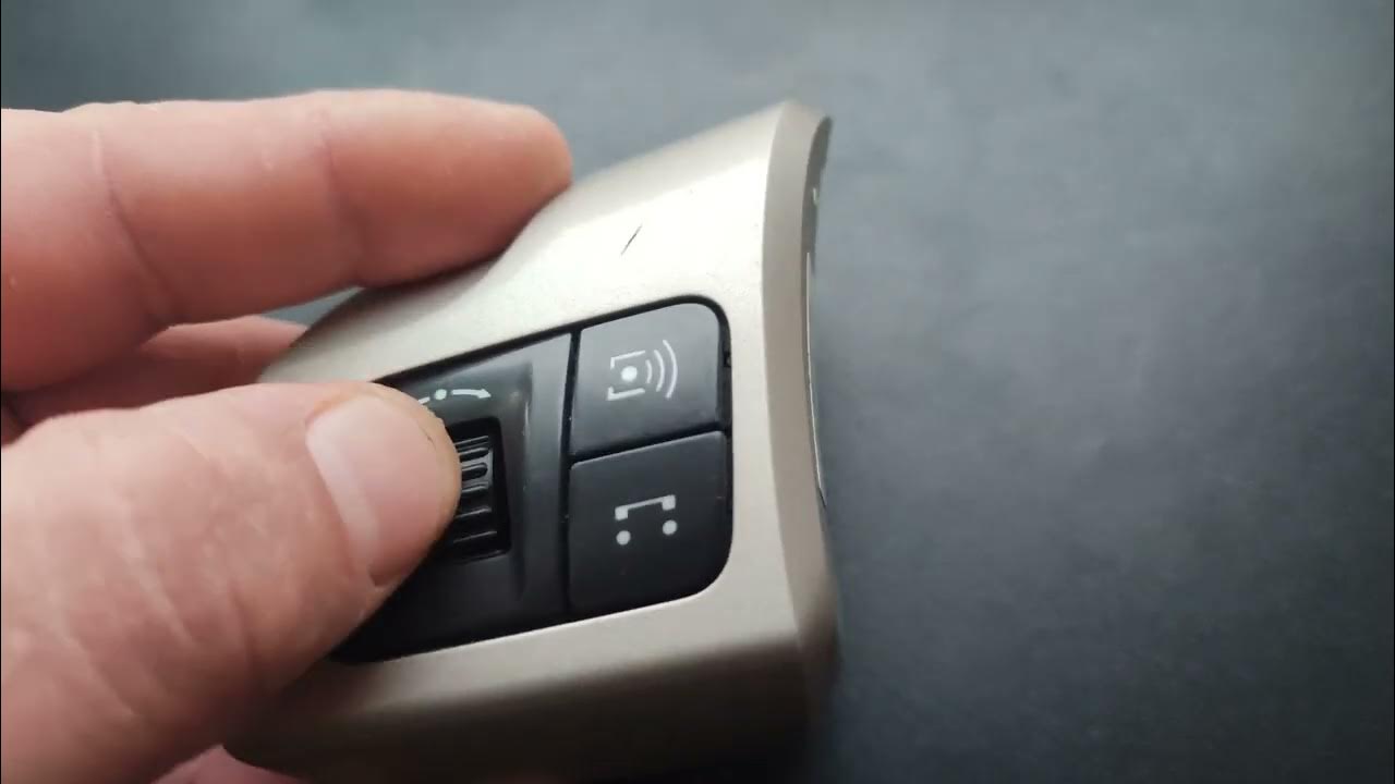 Кнопки на руль Kia Rio