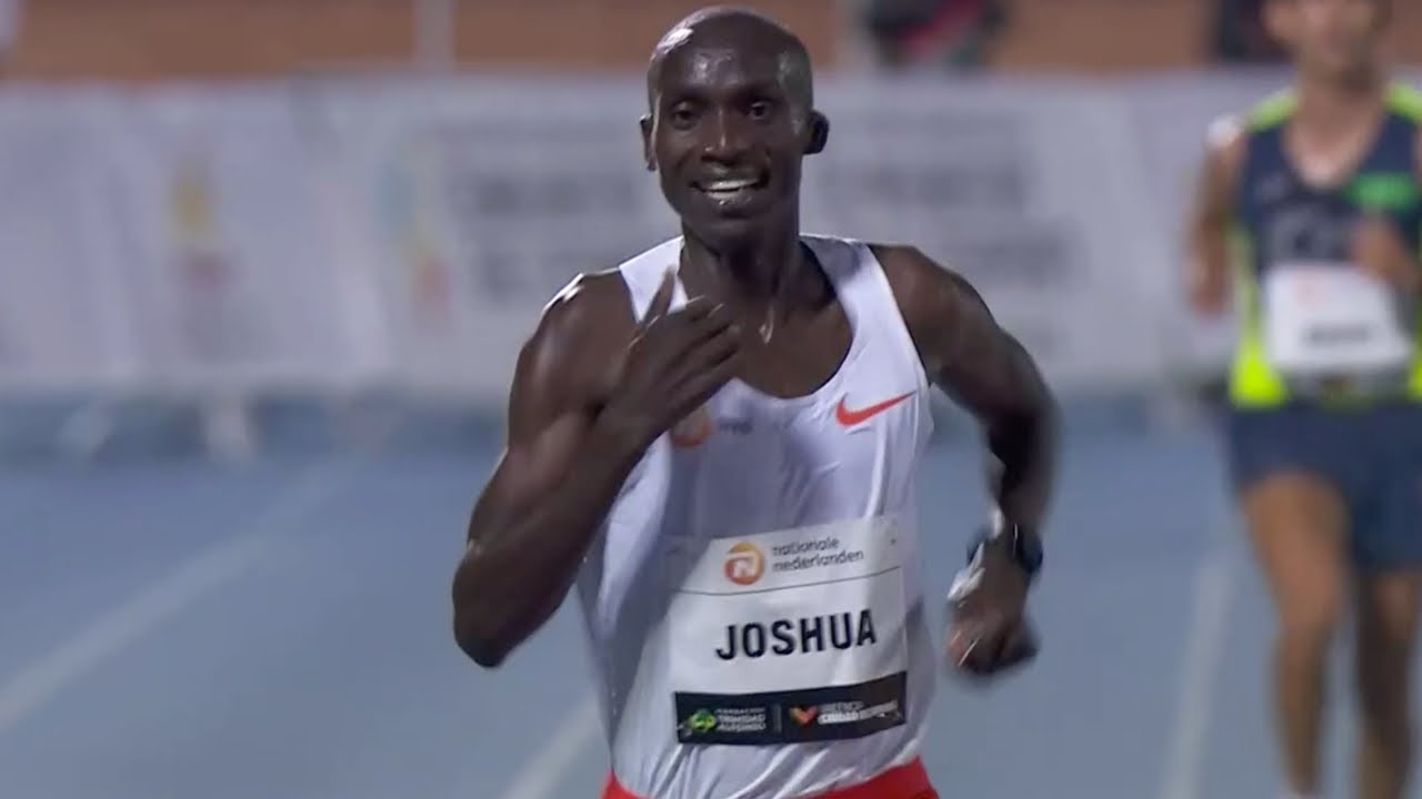 10K World Record: Joshua Cheptegei 26:11 [Full Race]