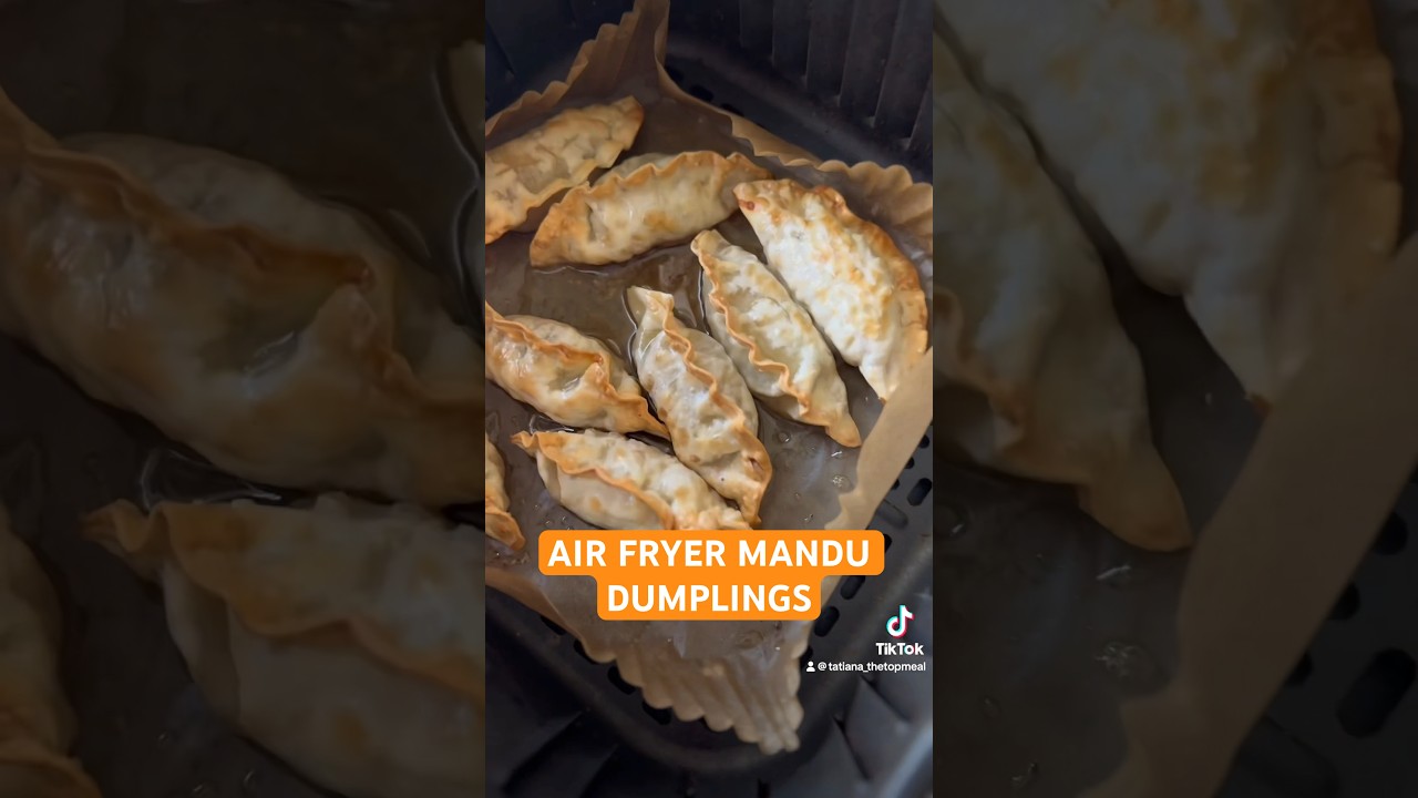 Air fryer mandu dumplings! Cook at 370 for 13 minutes 