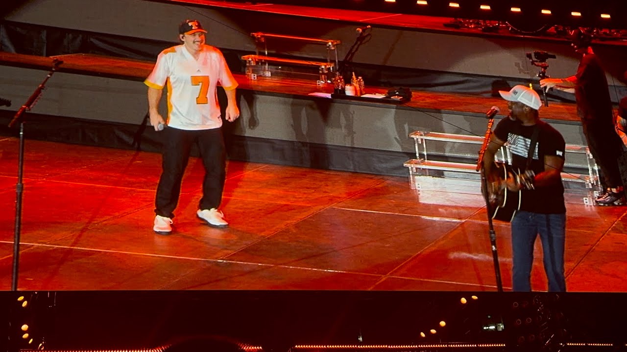 Morgan Wallen & Darius Rucker- Wagon Wheel (Live @ Neyland Stadium in Knoxville, Tennessee 9/22/24) Morgan Wallen & Darius Rucker- Wagon Wheel (Live @ Neyland Stadium in Knoxville, Tennessee 9/22/24)
