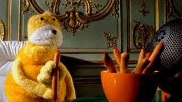 Mr Oizo - Flat beat 2 (Unofficial New Video with Flat Eric - 2024 - by Nick Cage)