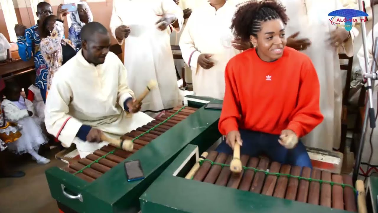 OYIE E OYA MARIA - (Chant de sortie) By CHORALE ST KISITO DE MVOG-MBI