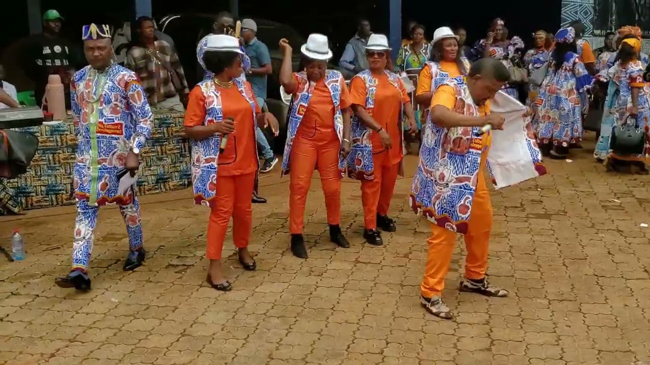 NOTACK DEWO LAFRICAIN ET LE COLLECTIF DES ARTISTES DE LHEUR