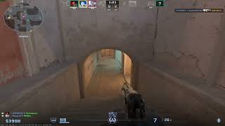Caveman plays CS2
