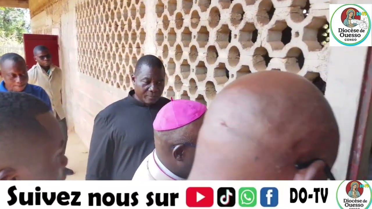 Visite des structures de l'église à Pokola par Mgr Brice Armand IBOMBO Évêque de Ouesso