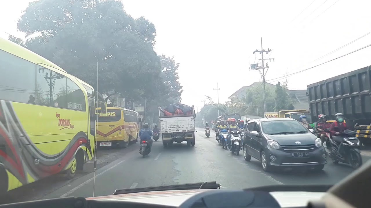 Mojosari: Pusat Pariwisata Jawa Timur yang Terhubung oleh Armada Bus Mewah