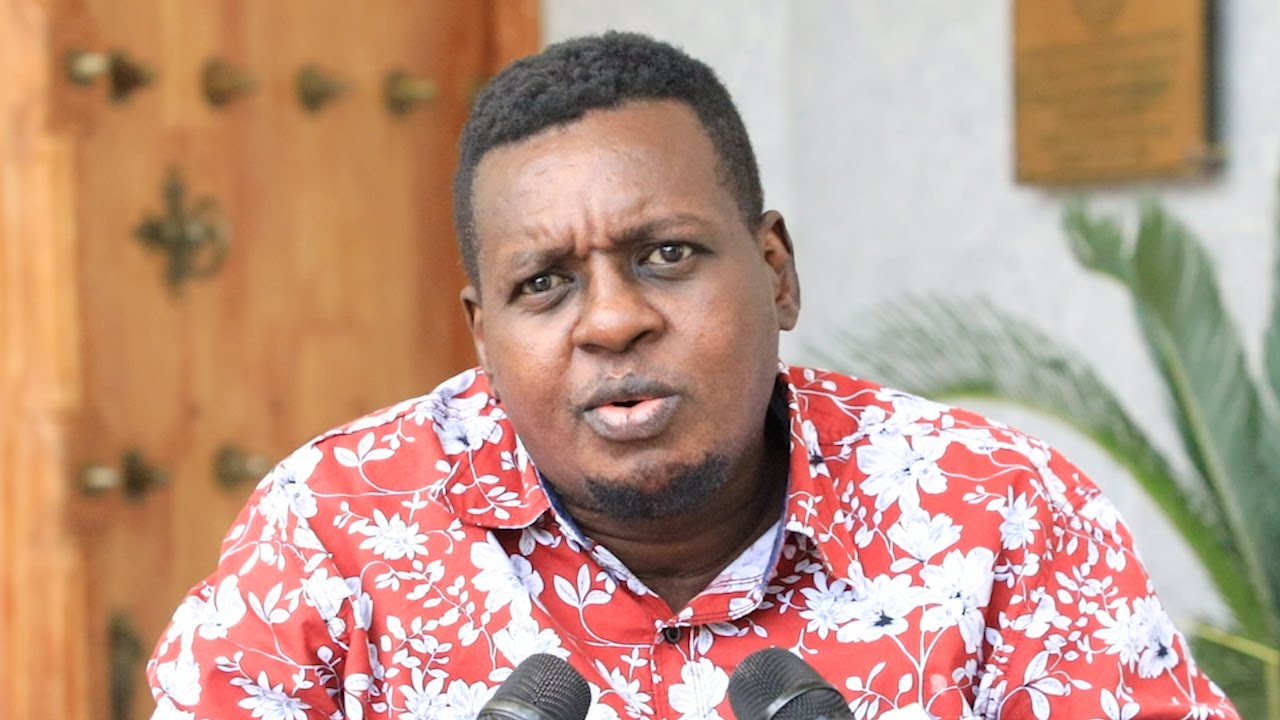 PROF. JAY AFUNGUKA ALIVYOPOKELEWA BUNGENI NA WIMBO WAKE KUINGIA TREND NO. 2