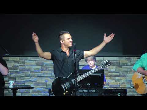 CITIZEN WAY leads worship at Southside Community Church