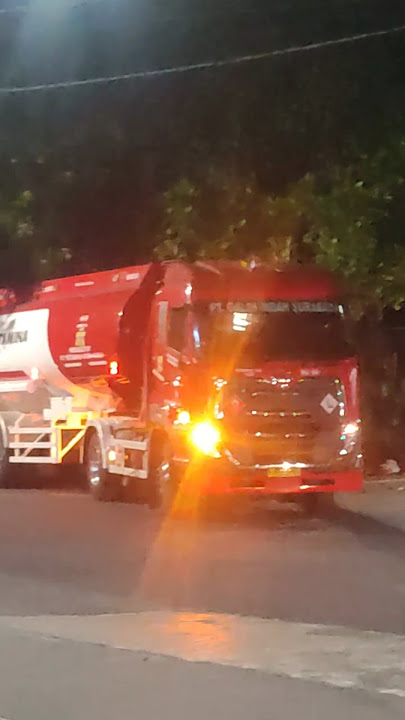 Kedatangan Truck Tangki Pertamina Mbois 2025
