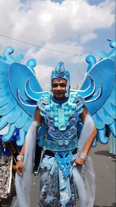 Story wa Peserta Festival Costume Carnival Paling Gagah dan Ganteng