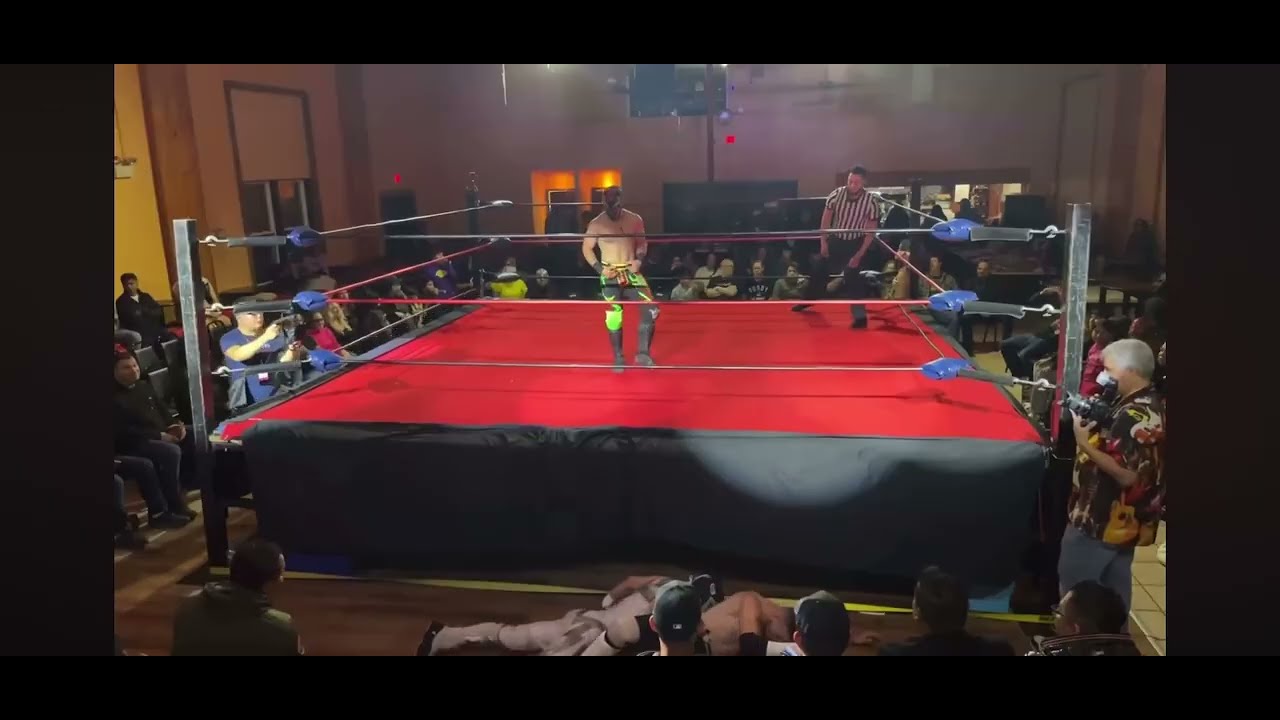 AMB VS AXEL RICO VS LIZARD MAN VS TRASH PANDA (FULL MATCH) - YouTube