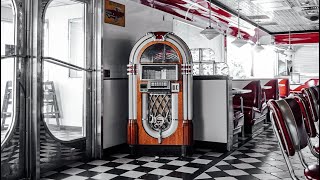 Exploring An Abandoned 1950's Retro Themed Diner