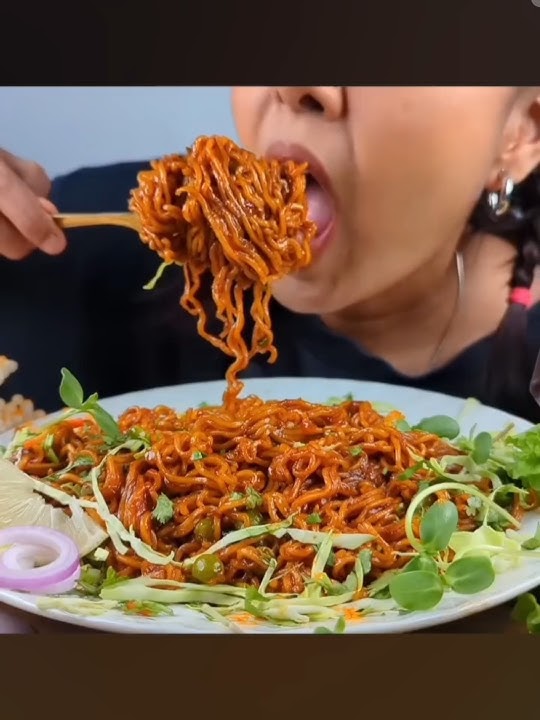 Maggie masala noodles #mukbang #eatsounds #eggdishes #eatingsounds #eggrecipes #food #eattingsounds