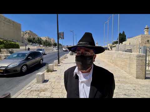 الباب الثلاثي أبواب المسجد الاقصى الجزء 18 القصور الاموية ودار الامارة مع المحامي بلال محفوظ