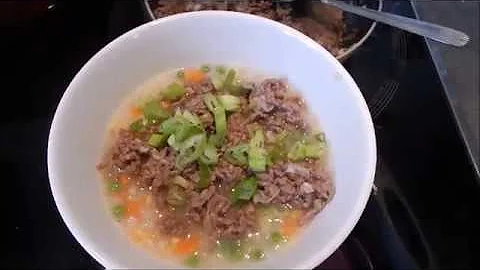 Rice porridge with beef and mixed vegetable