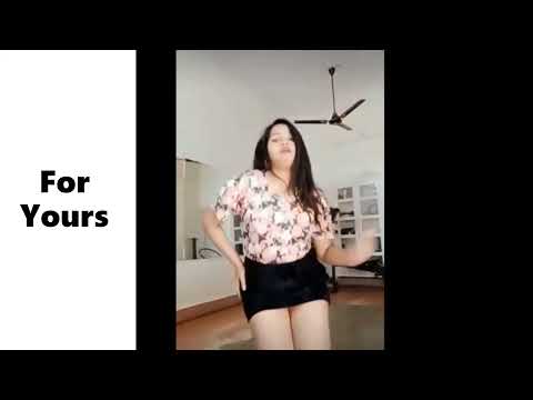 Zoa Morani Dancing New Video Performance