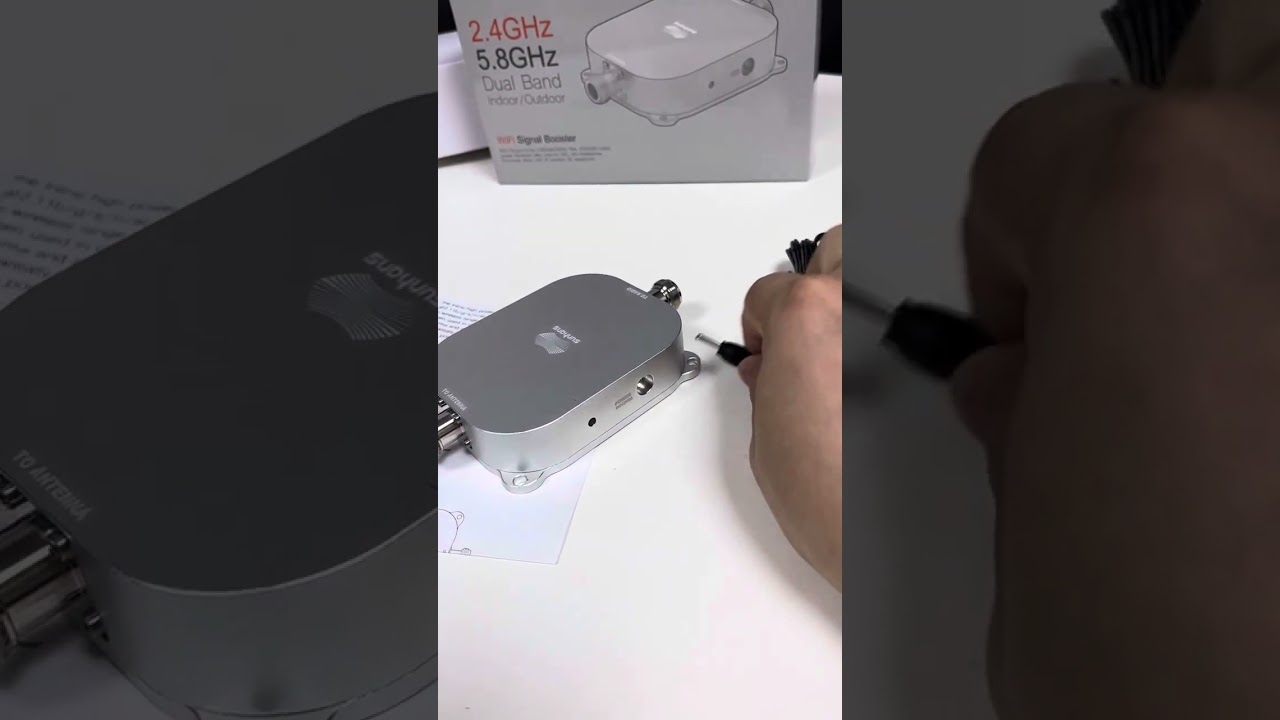 Intro of SUNHANS HIGH-POWER 2.4Ghz &5.8Ghz Dual-band 4W 36dBm wifi booster SHPro5824G4W INDOOR