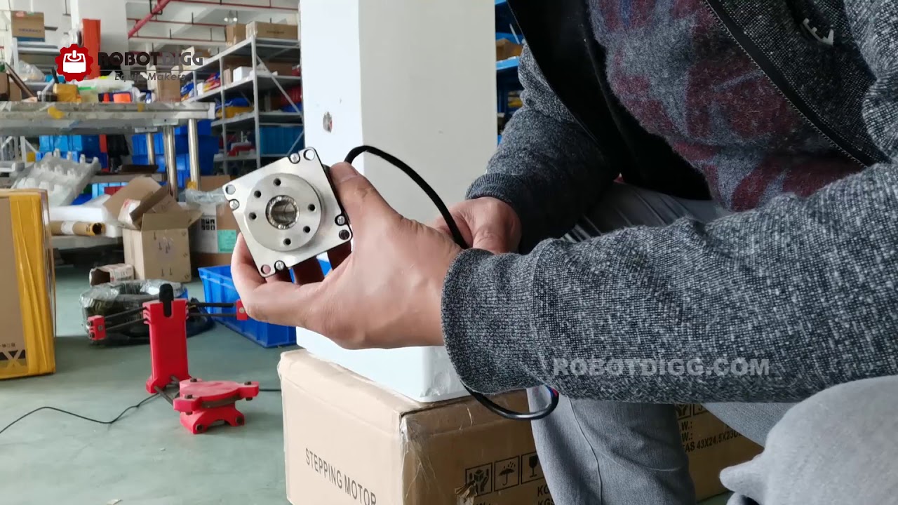 RobotDigg hollow shaft stepper motor rotary table - YouTube
