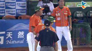 20130912 CPBL 猿VS獅 1下 Lamigo也策動一個雙殺 結束這回合