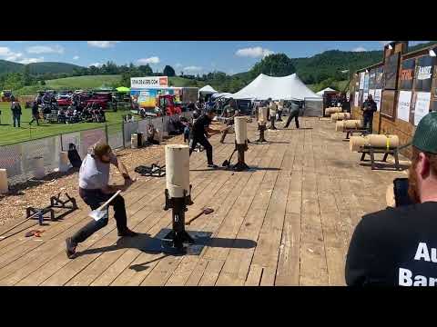 Handicapped standing block chop. Cherry valley. Professional timbersports #markbouquin