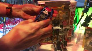 Transformers Robots in Disguise Menasor Demo at Toy Fair 2017