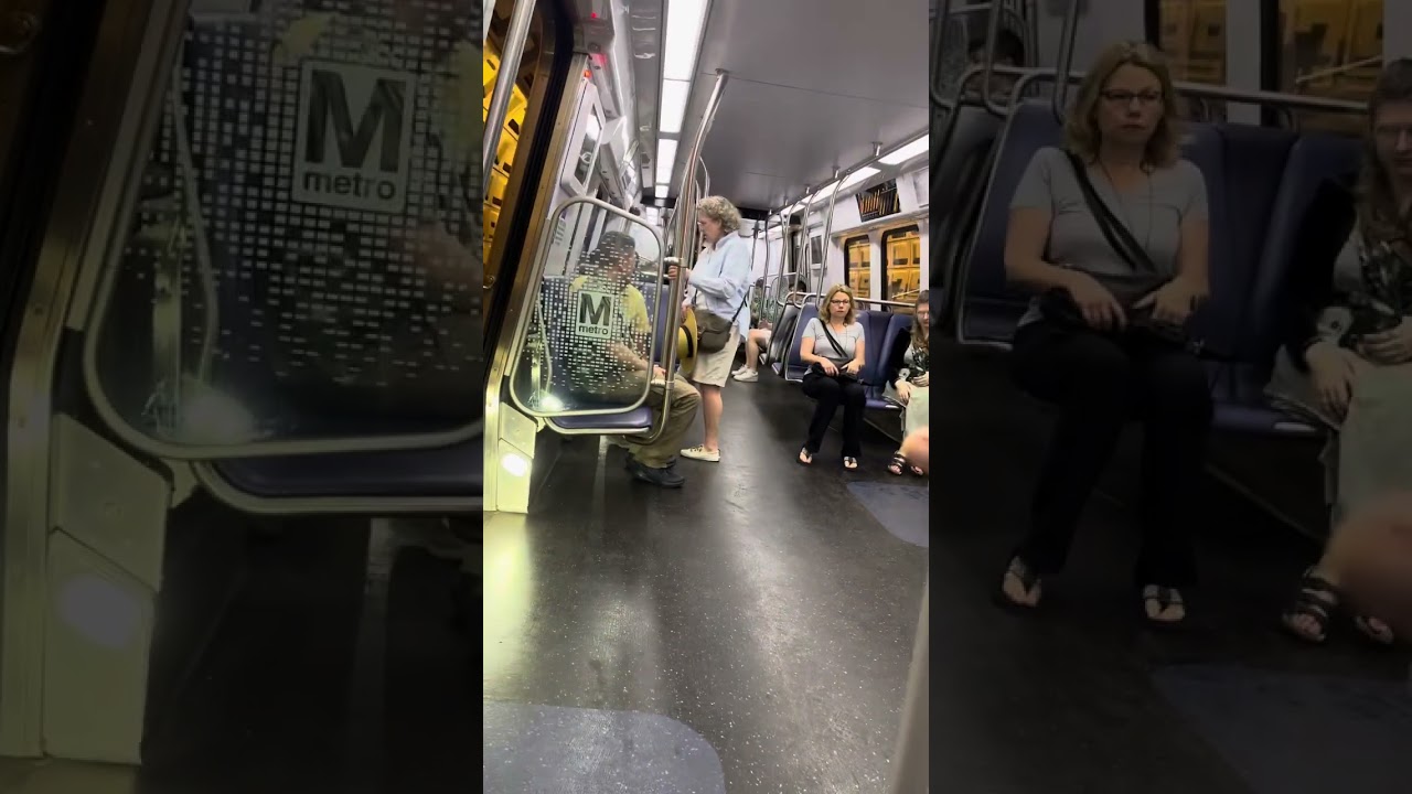 Washington DC Metro Ballston MU Orange 🍊 line in-bound to Washington DC city center