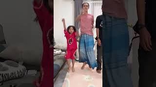 LEIKA DANCE THAILAND VIRAL BARENG TOMPEL, SEMUA PADA KAKU🤣 #leika #shorts #viral