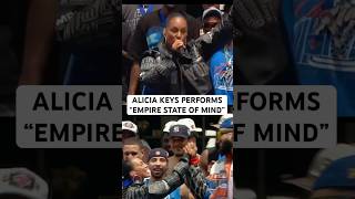 Alicia Keys just gave NY the greatest moment in sports history 🗽😭