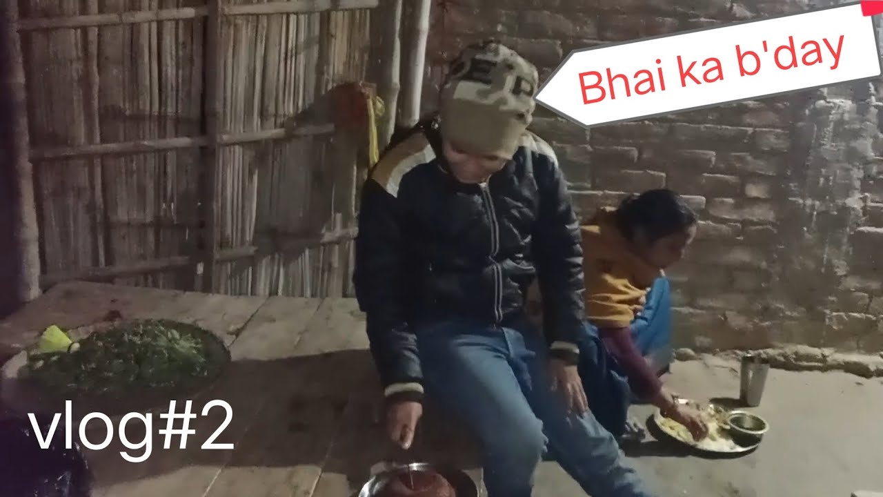 Bhai ka manaya birthday new year ke baad. If you like this video comment down bellow 