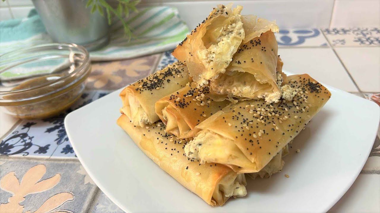 Rollitos de queso feta con masa filo, te los pedirán muy a menudo.