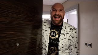 GYPSY CRIBS! -TYSON FURY IN SAUDI /'DANA CALL ME!' /McGREGOR UFC TALKS, AJ-RUIZ, WILDER, PRICE, USYK