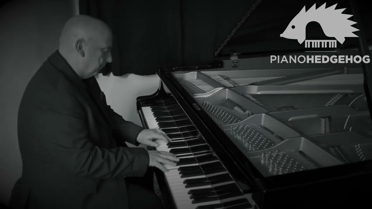 Amy Winehouse - Back To Black (Piano Interpretation Tribute)