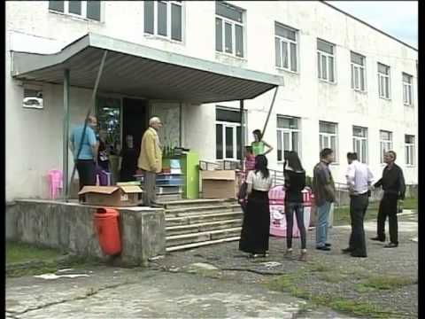 სასკოლო მზაობის ცენტრებს სპეციალური ინვენტარი, სათამაშოები და წიგნები გადაეცა.