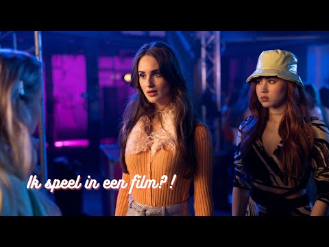 GOEDE STIFTEN VS STOMME STIFTEN DISNEY TEKEN CHALLENGE met ANIQUE! || Fan Friday