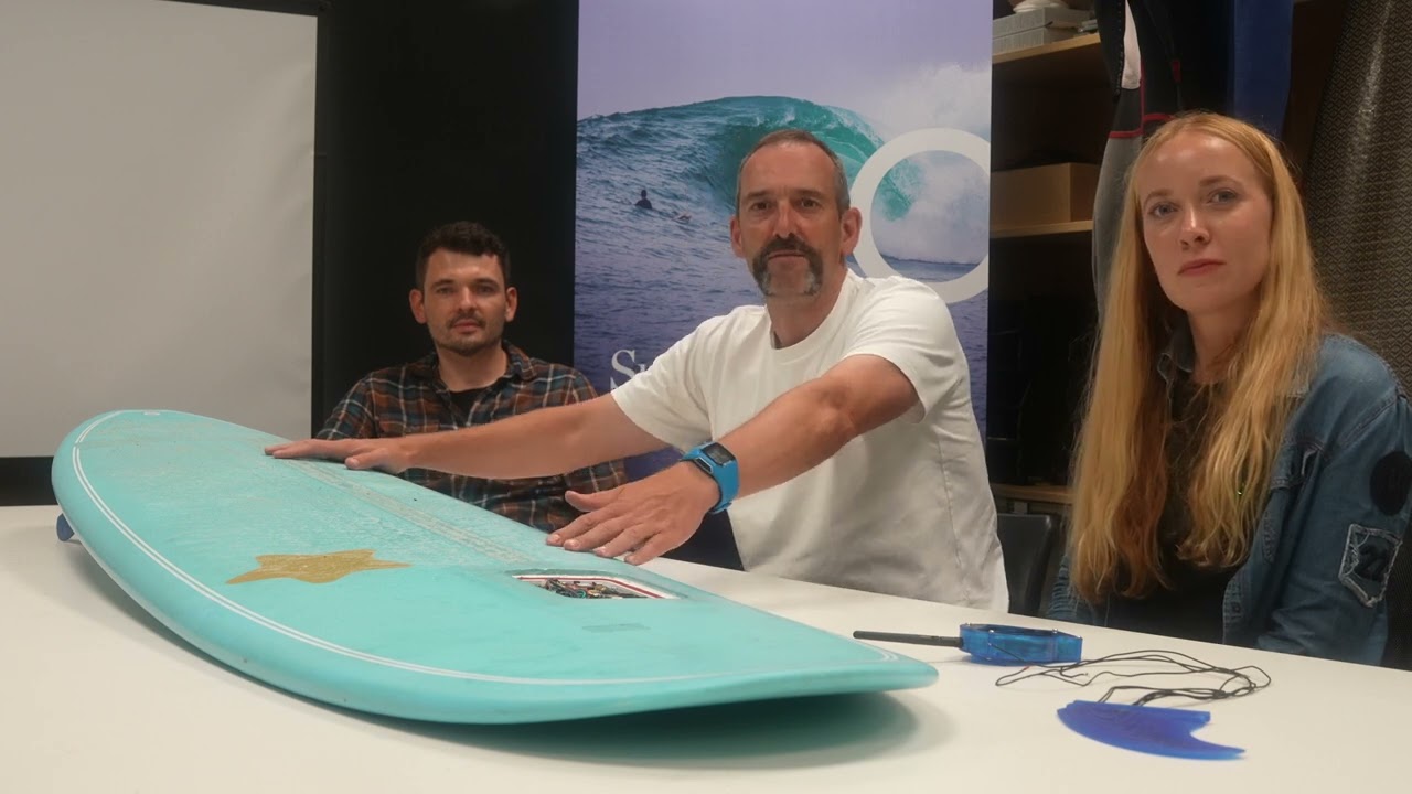 Measuring fin flex during surfing